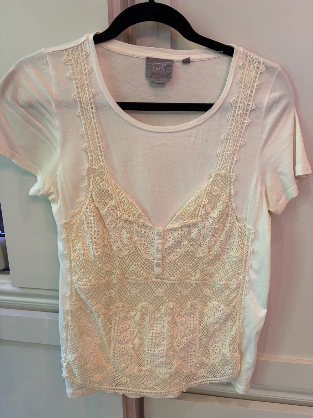 Lace-Trim Short Sleeve Tee in Cream by